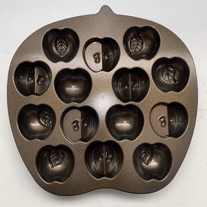 Nordic Ware Apple Slice Cakelet Pan Heavy Duty Non-Stick Cast Aluminum